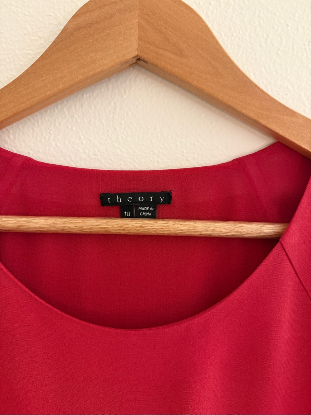 Theory Shyann 100% Silk Dress sleeveless pintuck pleated waist pink red size 10 - Picture 4 of 11